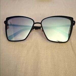 DIFF Becky Cat Eye Sunglasses